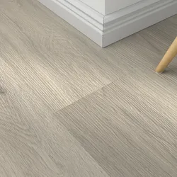 Klick-Vinyl Banff spruce – inkl. Dämmung & Fußleisten