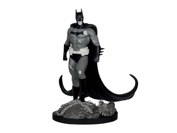 DC Direct Statue 1/10 Batman by Bjorn Barends (Black White) 18 cm