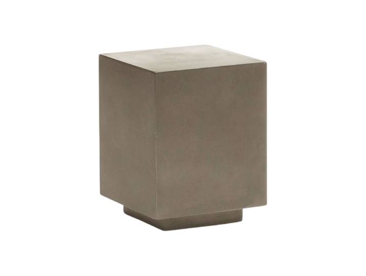 Hochwertiger In-/Outdoor Beistelltisch „Rustello“ Grau Kave Home