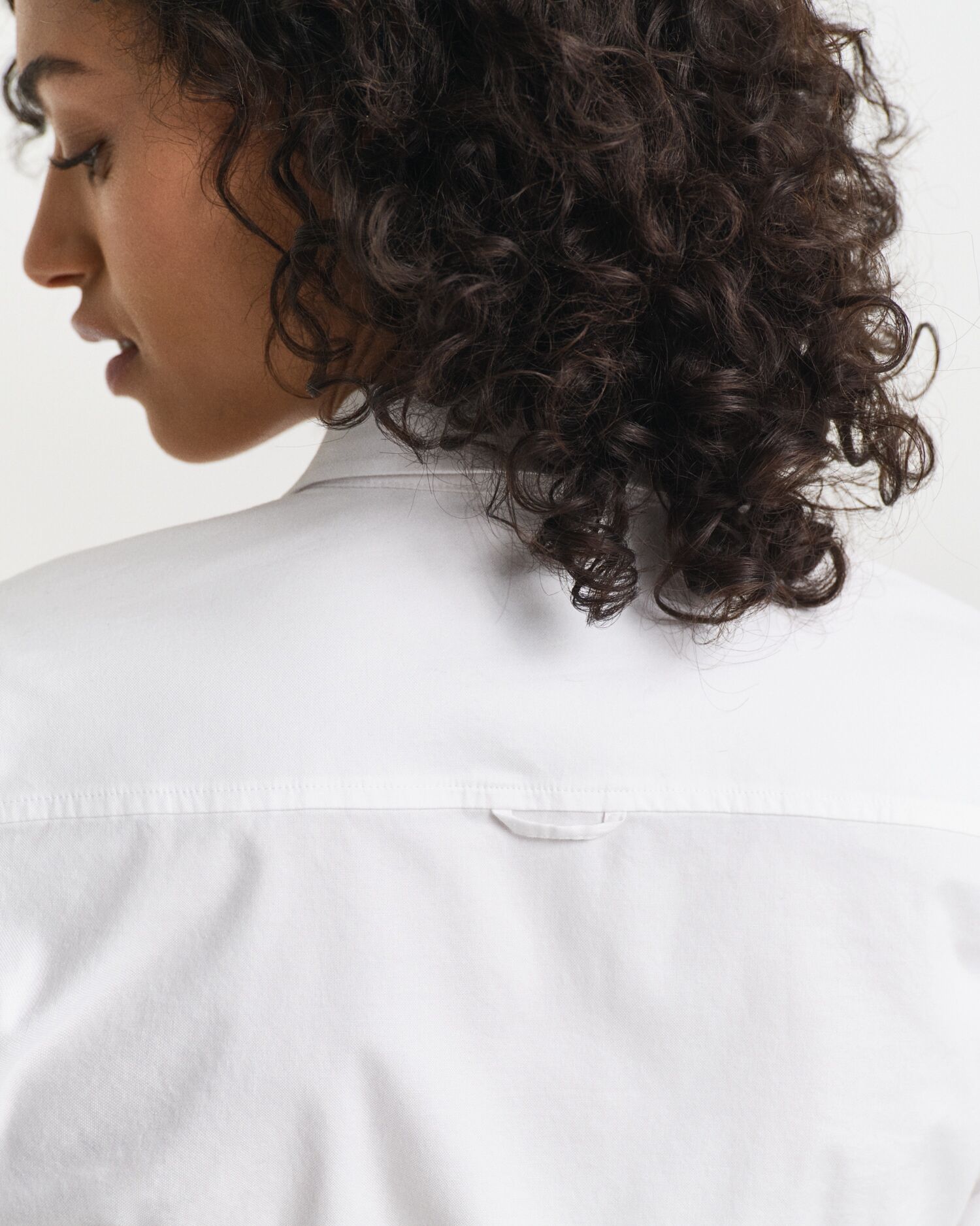 Langarmbluse GANT "New Slim Stretch Oxford Blouse", Damen, Gr. 44, weiß, Obermaterial: 97% Baumwolle, 3% Elasthan, unifarben, slim fit hüftlang, hoch geschlossener Ausschnitt, Manschette mit Knöpfen, Blusen Langarmbluse, für bequemen Sitz u. Bewegungsfrei