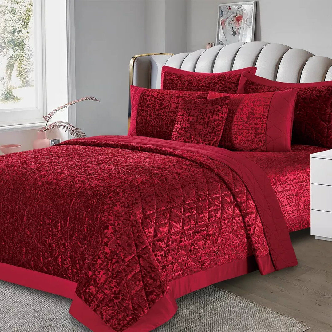 Fairmont Park Velvet Plush Crushed Velvet Quilted Coverlet Set – Soft Microfiber Backing Red UK Super King - DE 260 x 220 cm