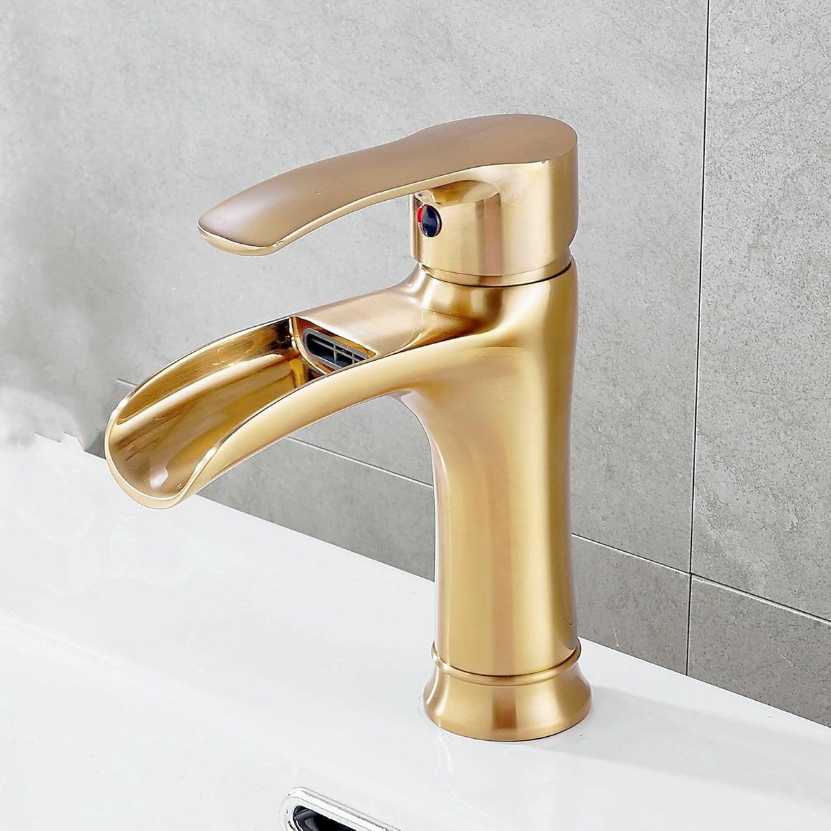 Markenlos Eengreeps Wastafelkraan - Geborsteld Goud - Messing - Waterbesparend