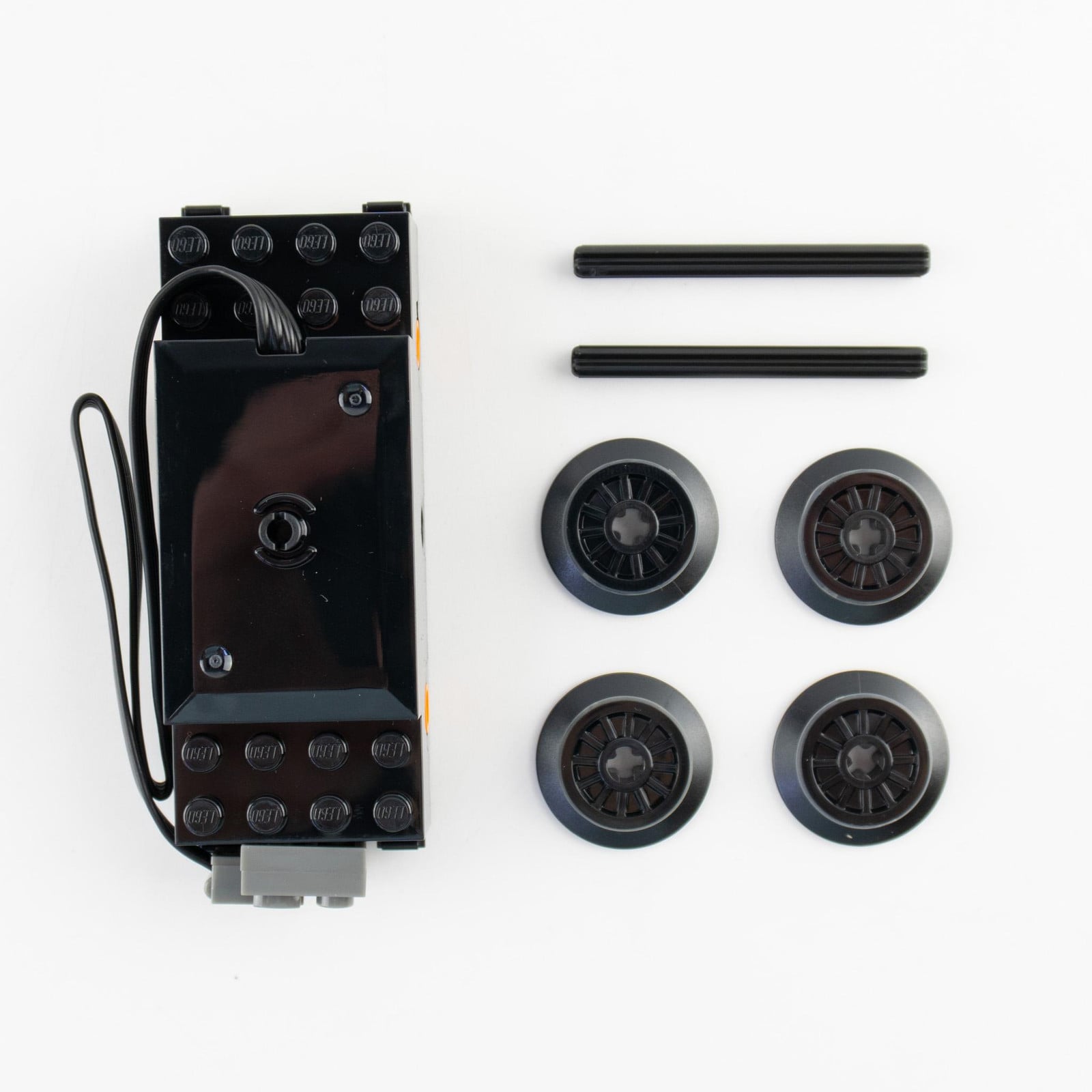 LEGO Technic Power Functions aandrijfsysteem met 2 assen en 4 wielen 88002