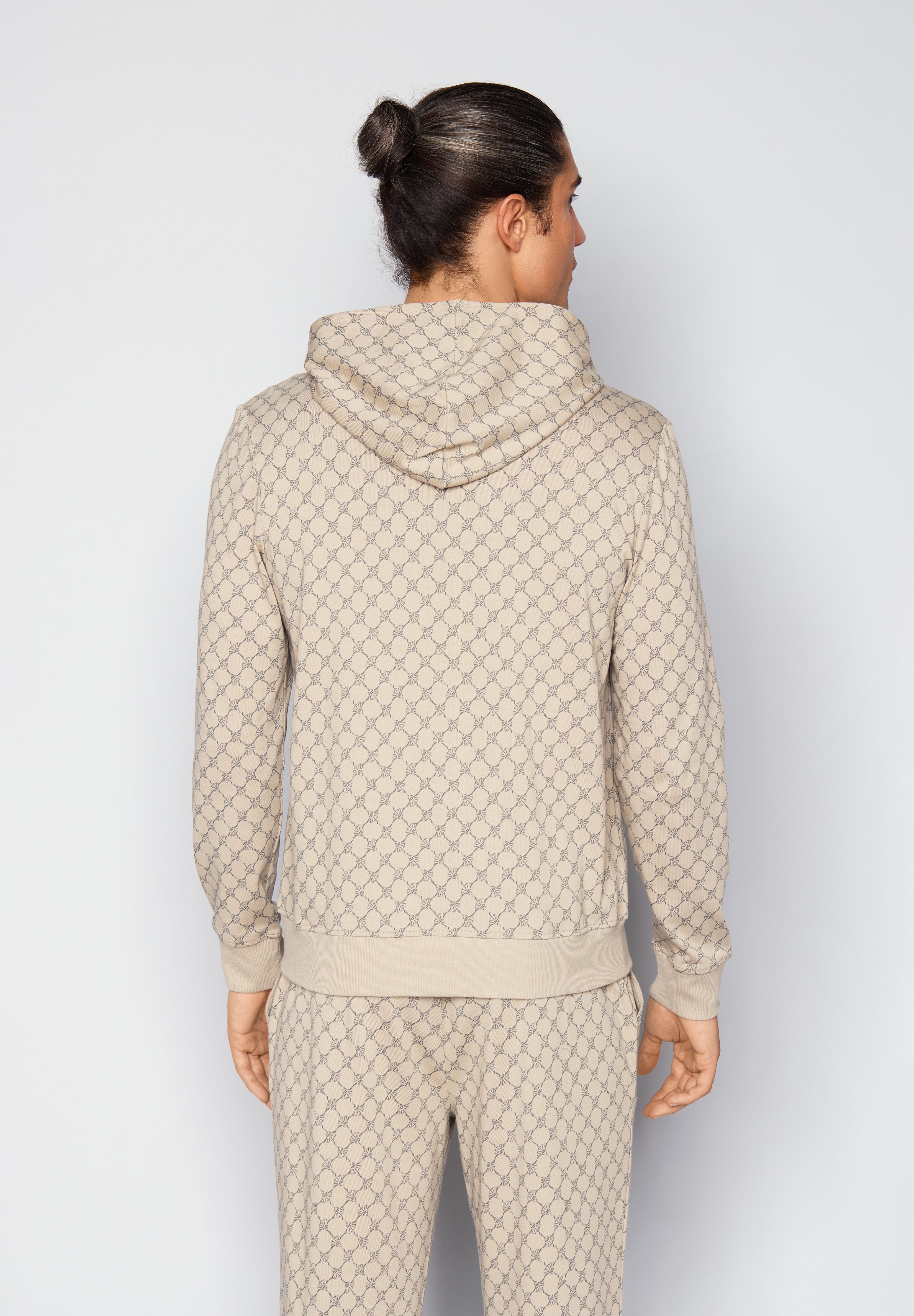 Joop! Sweatjacke JOOP, Herren, Gr. L, beige (cornflower beige), Jersey, Obermaterial: 100% Baumwolle, bequem hüftbedeckend, ohne Ausschnitt, angesetztes Bündchen, Sweatjacken Sweatjacke, mit Cornflower-Print allover und Kapuze cornflower beige L