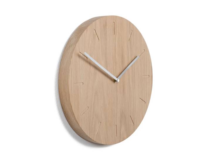 applicata - Watch:Out Wanduhr, Eiche natur / Stahl