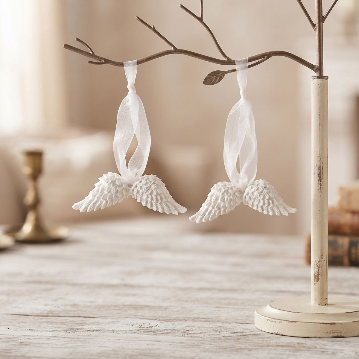 Desert Rose Authentic Living Witte Engelenvleugels Decoratie Hangers - 2 stuks - Geluksbrengers met wit organza lint