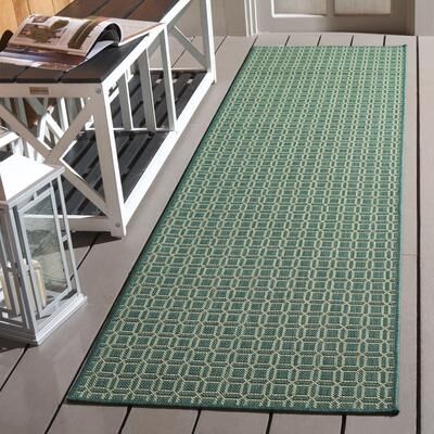 SAFAVIEH Terrace Ganit Indoor/Outdoor Washable Backyard Patio Rug