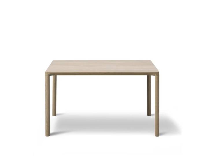 Fredericia Furniture Table basse Piloti 6720 Chêne ciré-hauteur 35 cm