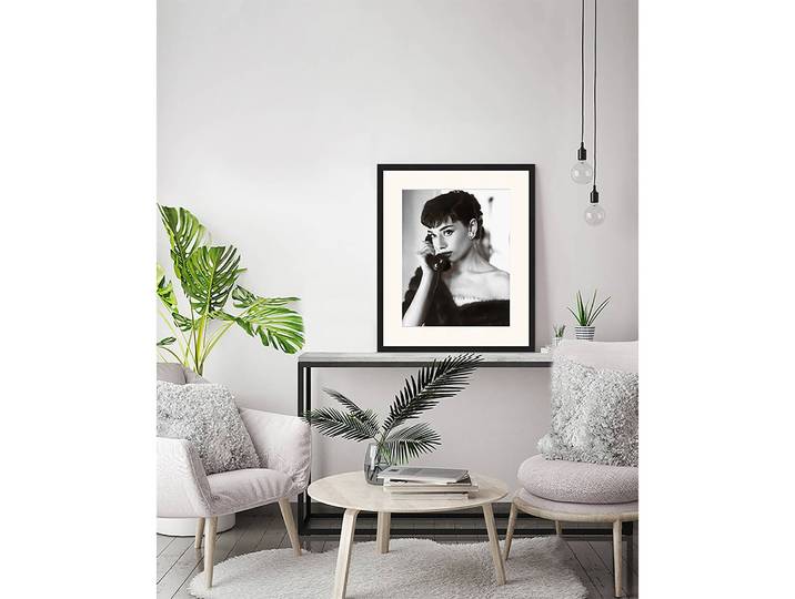Tableau déco Audrey call Cadre : hêtre massif verni Revêtement : plexiglas Noir 53 x 63cm
