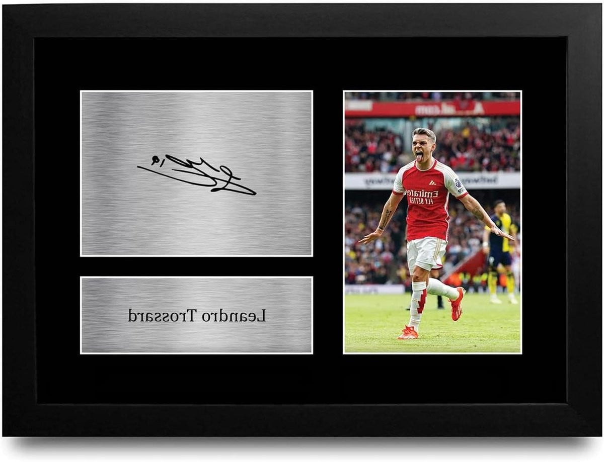 Fotolijst met gesigneerde voetbalfoto replica, A4 formaat, zwart