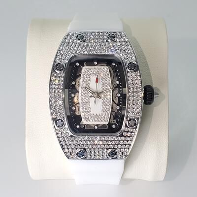Fashion Sheath Elegant Tonneau Watch For Women Featuring Dazzling Iced Out Watch Details And A Comfortable Rubber Strap Watch Design. silver White