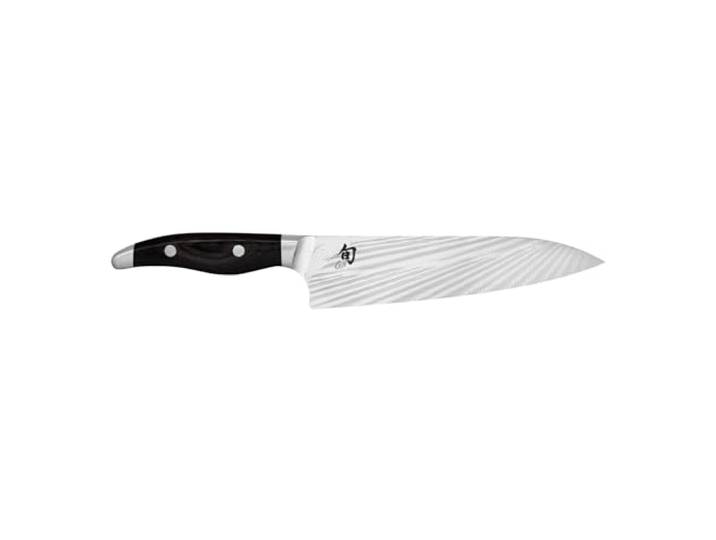 KAI Shun Nagare Black Kochmesser 20 cm Klingenlänge - 72 Lagen Damaszenerstahl VG 2 & VG 10 Dual-Core-Klinge - Pakkaholz schwarz - Handgefertigt in Japan - Küchenmesser Chefmesser geschmiedet