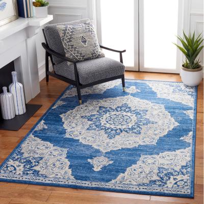 SAFAVIEH Brentwood Coral Distressed Medallion Rug