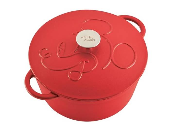 Farberware Disney Bon Voyage Schmortopf aus Gusseisen, vorgebrannt, mit Deckel, für alle Herdarten geeignet, einschließlich Induktion, 4,75 Quart, Rot