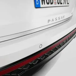 Volkswagen Passat IX Schutzleiste Chromoptik Zierleiste Heckklappe Kantenschutz