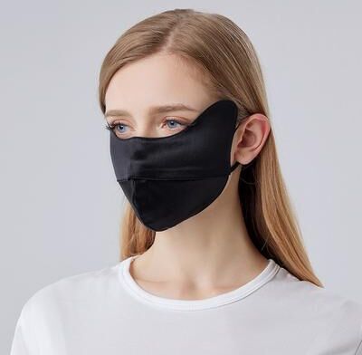Lush Living Finds Mulberry Silk UV Protection Face Mask & Eye Shield For Breathable Anti Wrinkle Comfort polar Night Black