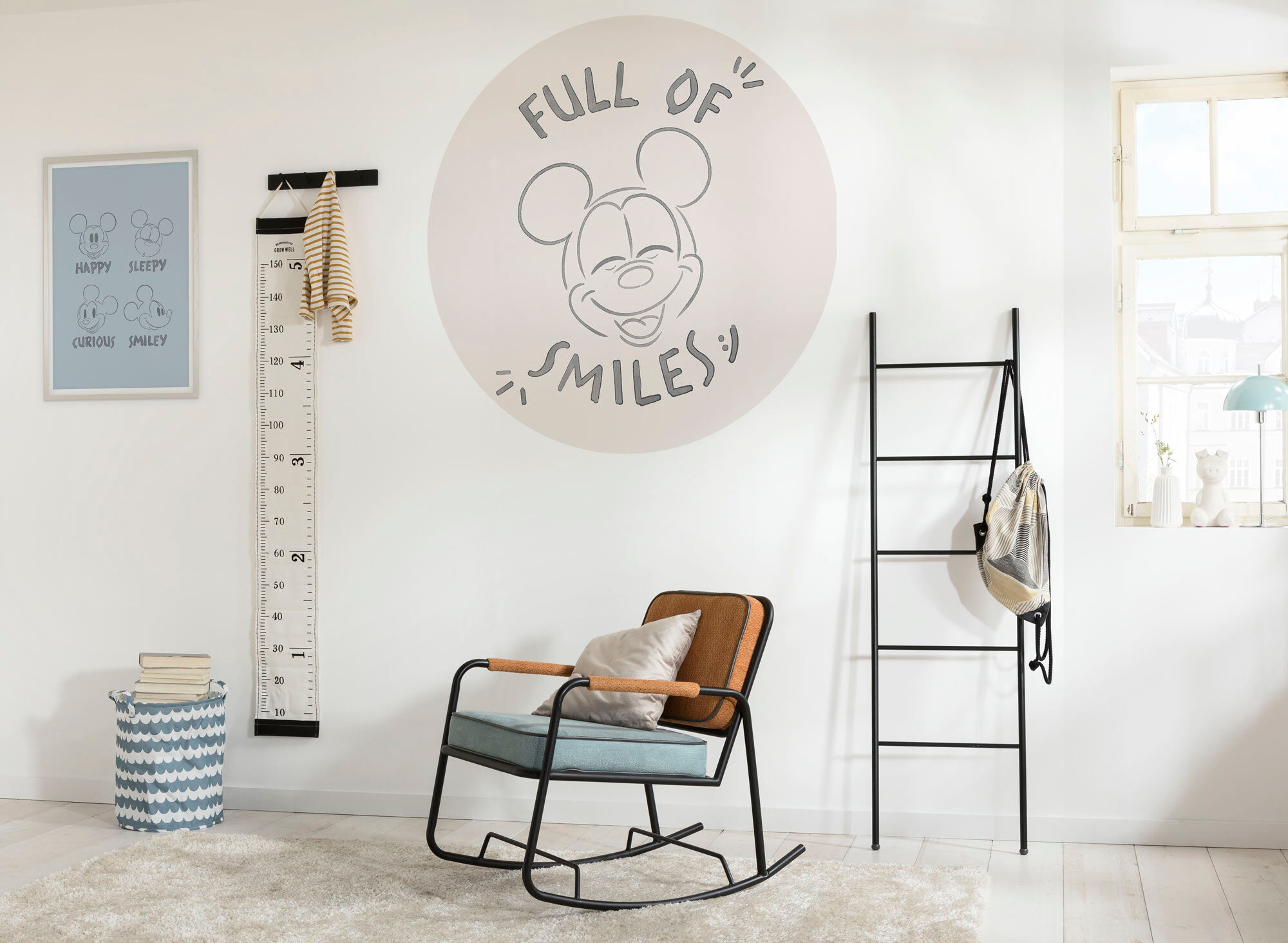 Fototapete KOMAR "Vlies selbstklebend - Mickey Mouse Joke - Grösse 125 x 125 cm", schwarz (schwarz, weiß), B:125m H:125m L:125m, Vlies, Tapeten, Fototapete, Kinderzimmer schwarz, weiß B/L: 125m x 125m, Bahnen: 1 Stk.