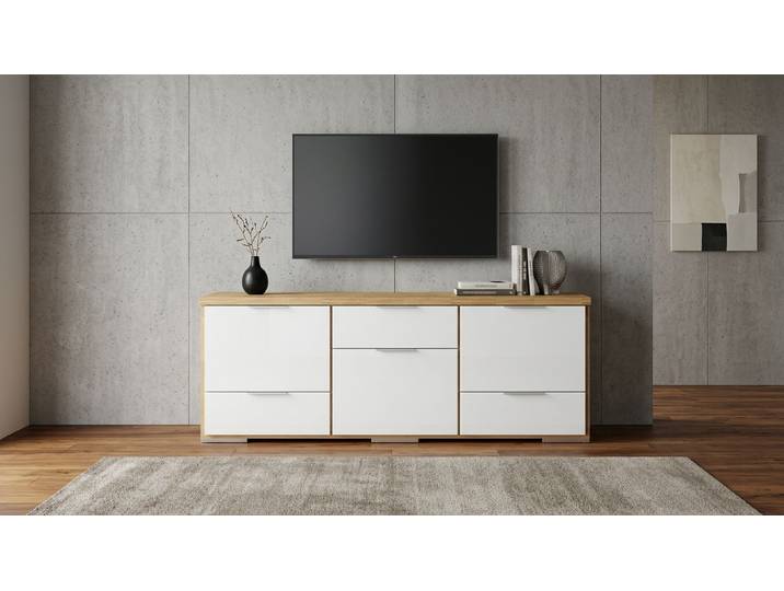 TV Sideboard nach Maß – kostenloses Magazin Eiche