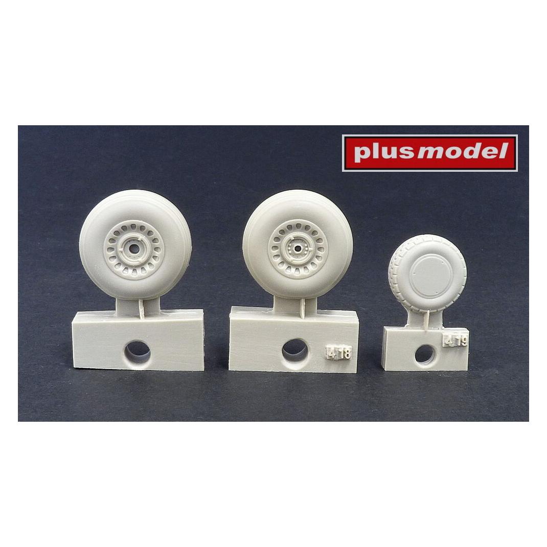 Plus Model B-26 Marauder wheels early growed (AL4093)