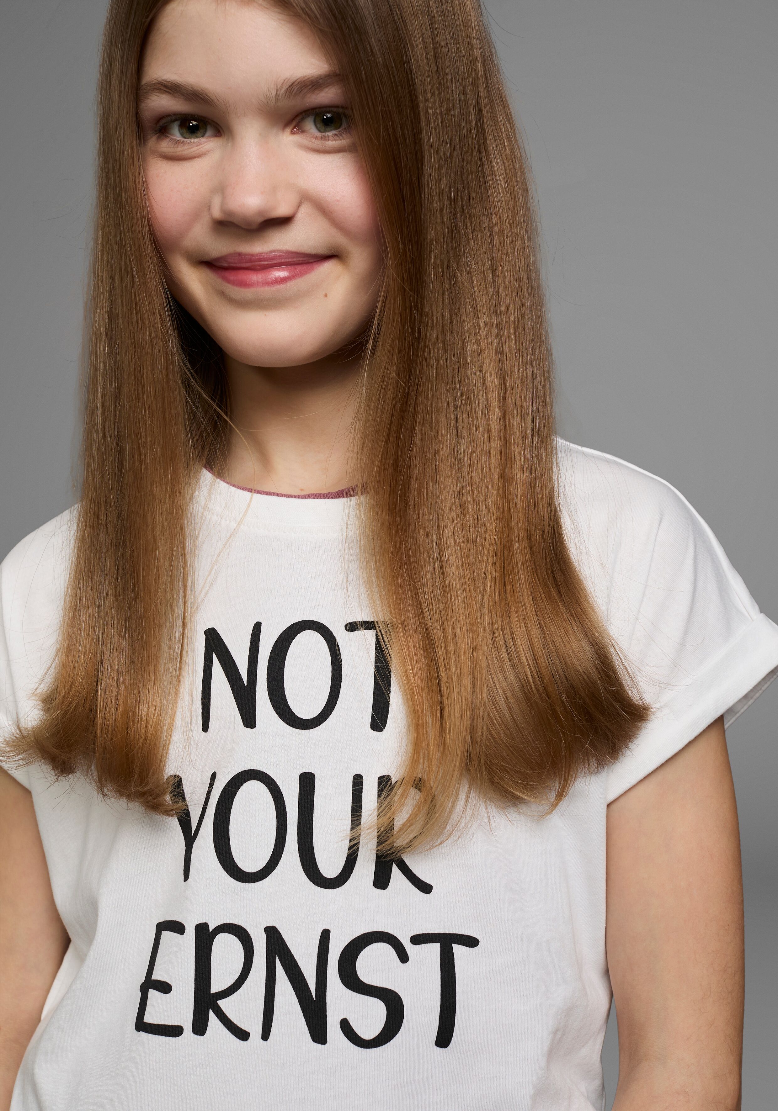 T-Shirt KIDSWORLD "NOT YOUR ERNST", Mädchen, Gr. 176/182, weiss (weiß), Single Jersey, Obermaterial: 100% Baumwolle, bedruckt, weit hüftbedeckend, Rundhals, Aufschlag, Shirts T-Shirt, Kurzarm, bedruckt, Rundhalsausschnitt, aus Baumwolle weiß 176/182