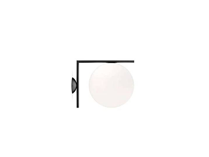Flos Wandleuchte IC Lights Ceiling/Wall 2 aus Messing Chromstahl und Opalglas in der Farbe Black 60W, Maße: Halterung: 38,1cm x 11cm, Kugeldurchmesser: 30cm, F3179030