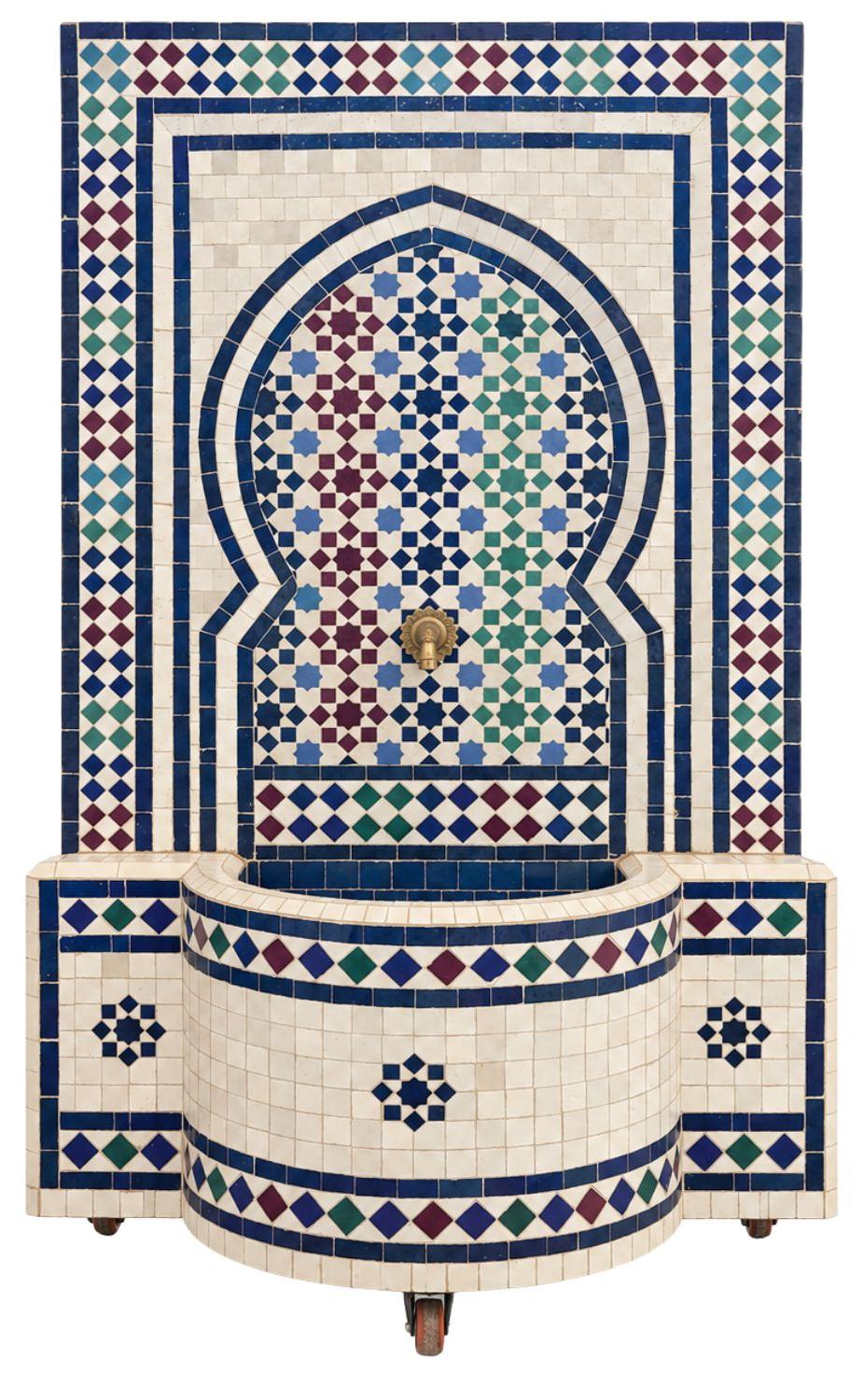 Mosaikbrunnen Marrakesch Bunt Weiß 131 x 78 x 35 cm, handgefertigter marokkanischer Gartenbrunnen mit LoopFlow System, orientalischer Wasserbrunnen für Terrasse, Garten, Wintergarten und Wohnbereich
