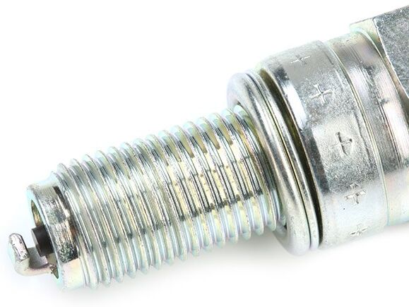 DENSO U24ESR-N Spark plug