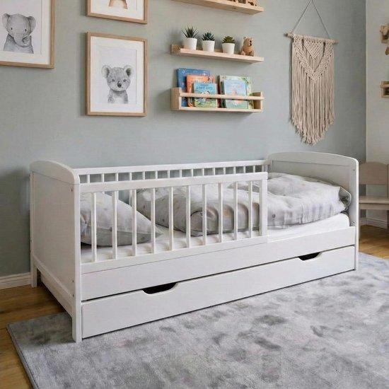 Kinderbett mit Matratze - Juniorbett - Sicherer Schlafplatz - Inklusive Schublade - 70x140 cm - Weiß