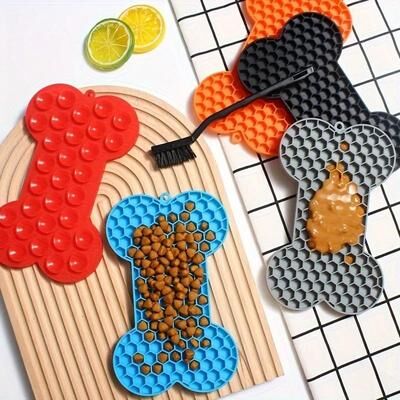 Uplift Essentials Dog Slow Feeder Licking Pad With Suction Base black