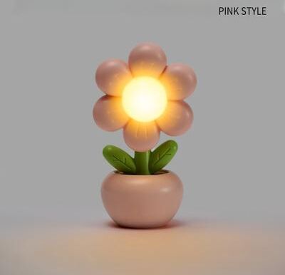 Friendly Fresh Finds Mini LED Floral Night Light Decorative Table Lamp For Bedroom Desk Gift pink