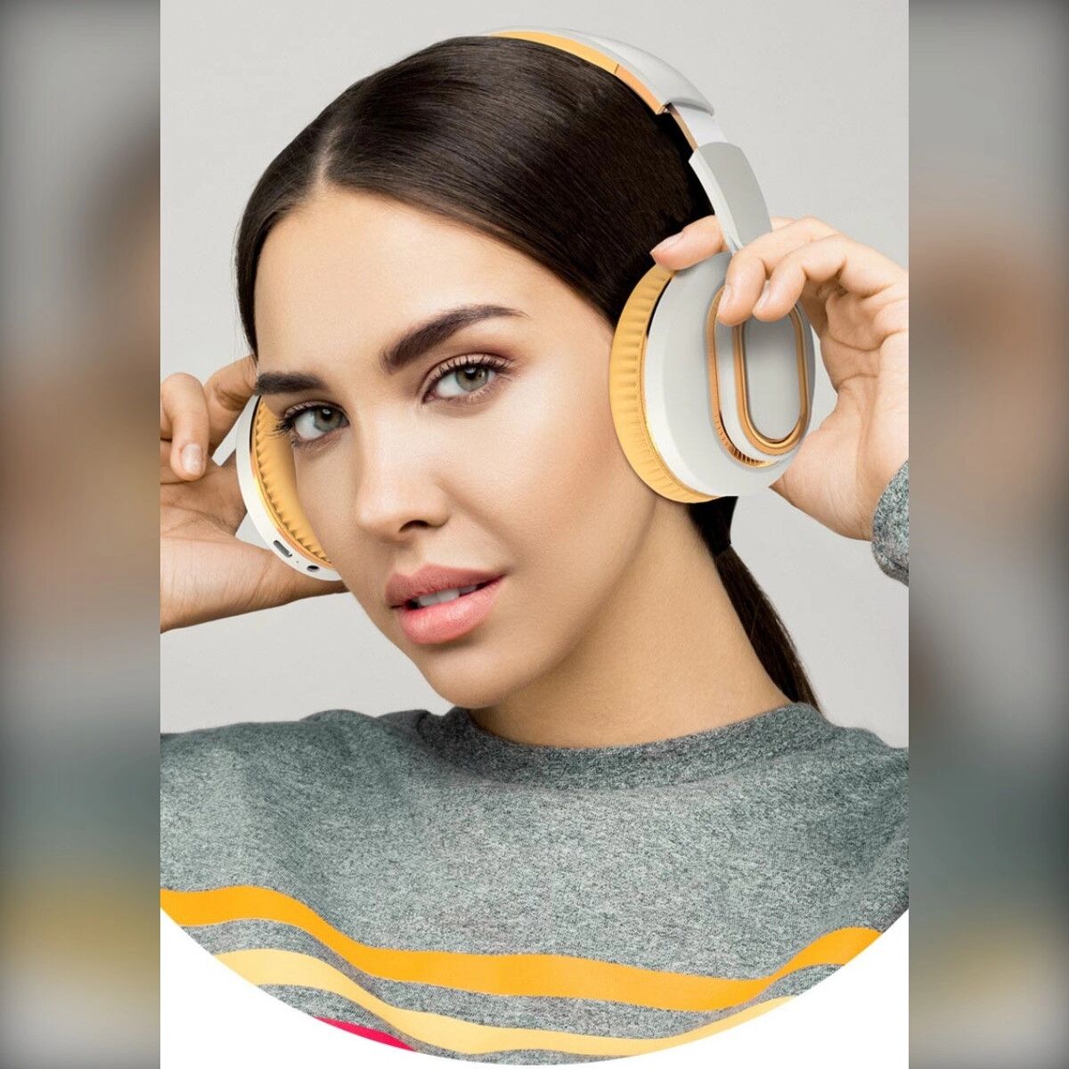 INF Stereo Wireless Over-Ear Bluetooth-Kopfhörer mit Bluetooth 5.0, 9D-Surround-Sound und 16 Stunden Wiedergabezeit Hellgrau