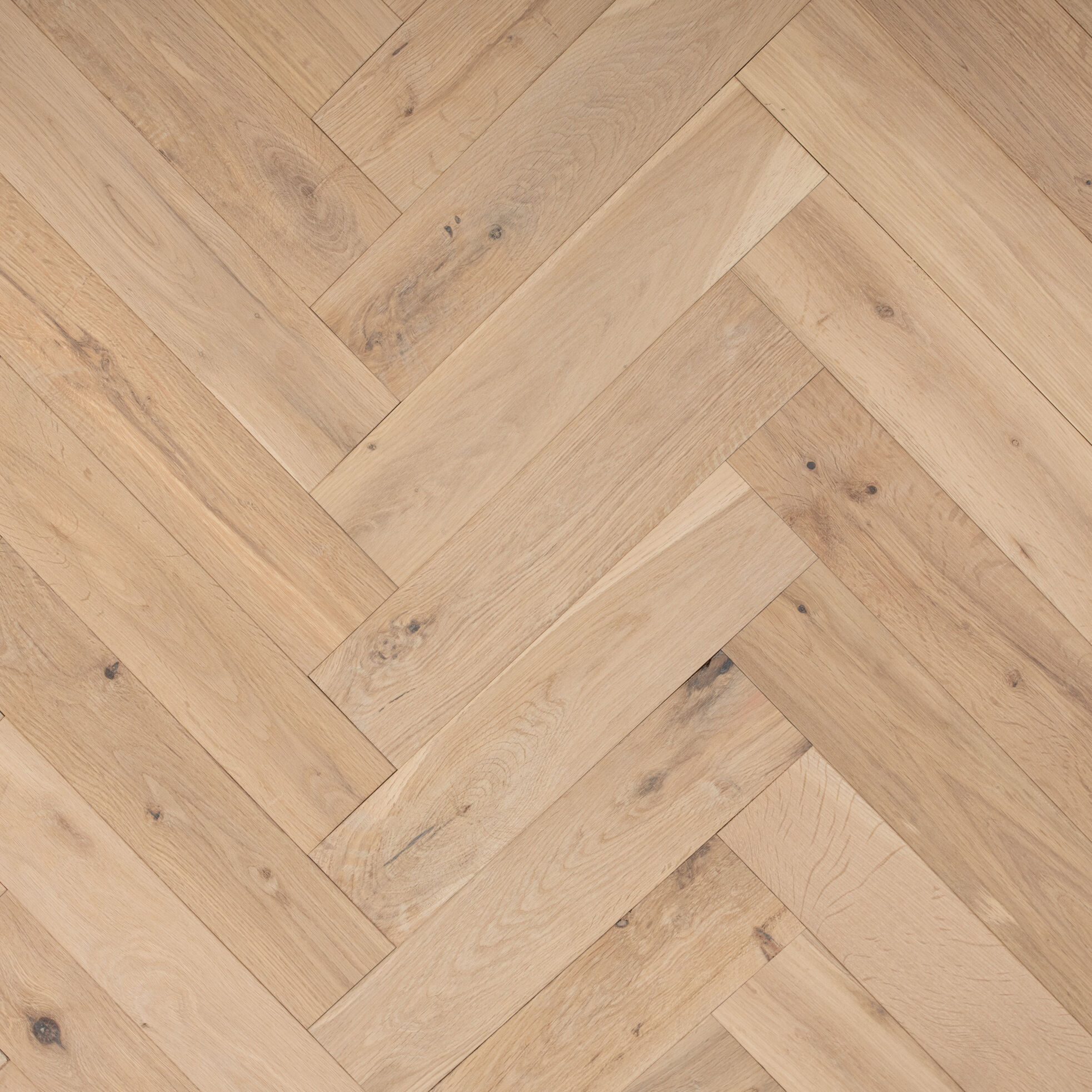 Luxury Flooring Herringbone Light Solid Oak Smooth & Invisible Oiled Flooring - 18mm x 400mm x 90mm