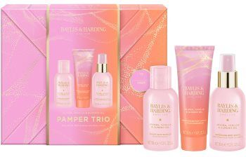 Baylis & Harding Jojoba, Vanilla & Almond Oil coffret para corpo . Jojoba, Vanilla & Almond Oil