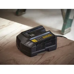 STANLEY Akku-Schnell-Ladegeraet 18V V20 4A