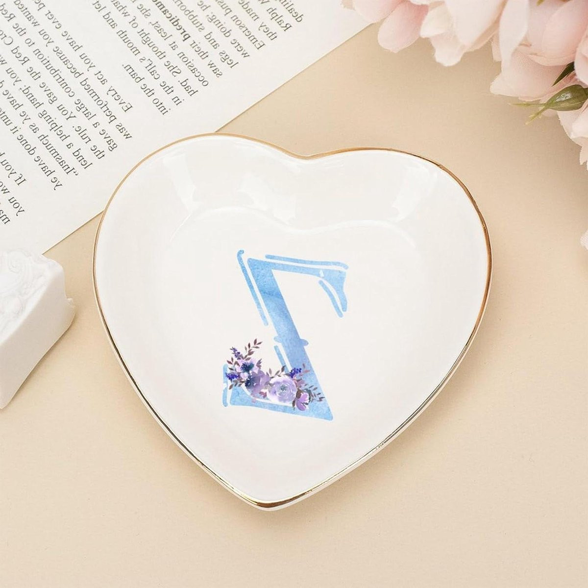 Sieraden kom voor opberg en decoratie in wit blauw met een diameter van 10 cm