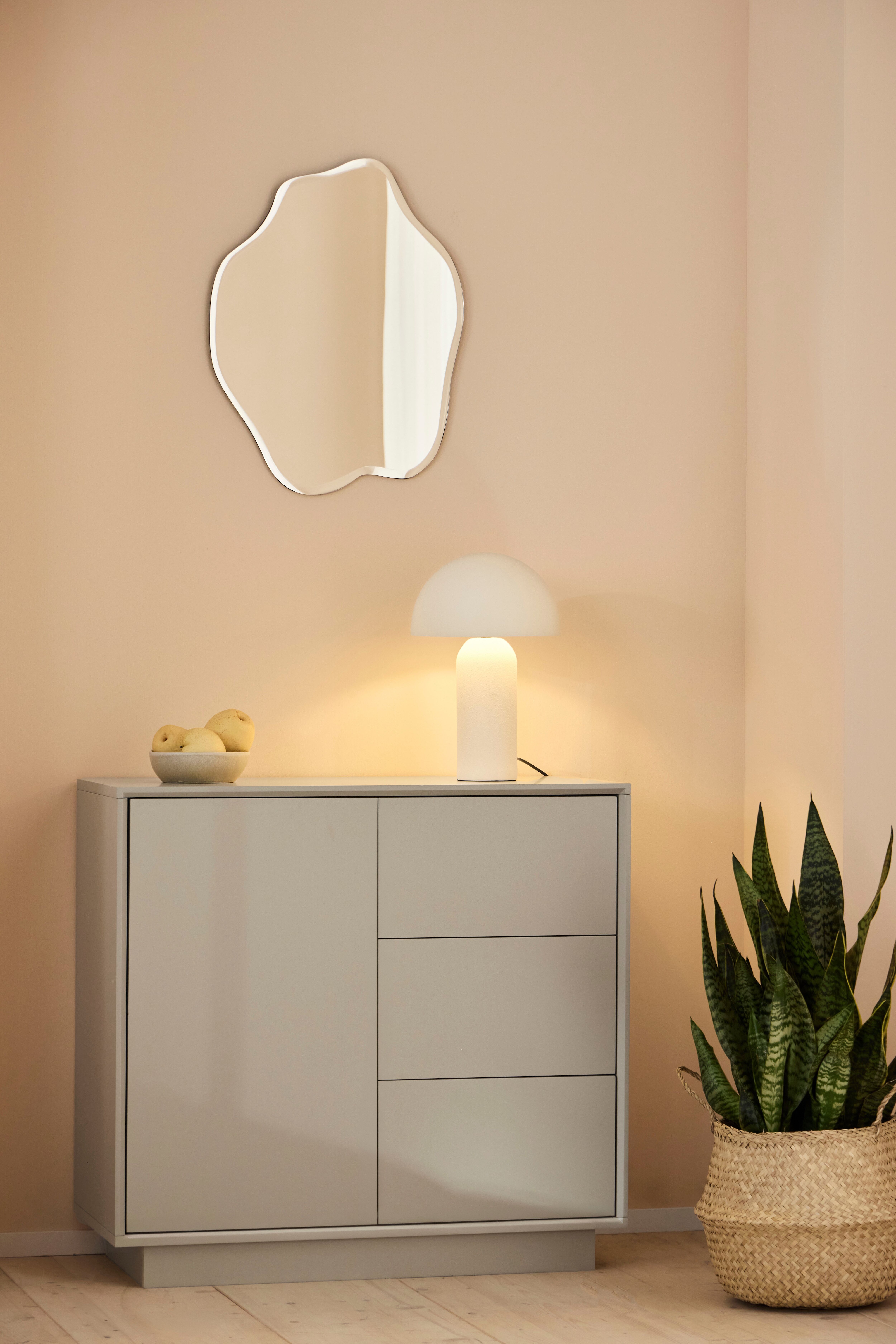 Sideboard HOMSY BY ANA JOHNSON "Storvia", grau (kaschmir), B:85cm H:80cm T:40cm, Sideboards, Sideboard, seidenmatte Lackierung, geräuschlose Soft-Close-Schubladen, B 85 cm kaschmir B/H/T: 85cm x 80cm x 40cm, 3 Stk., Eukalyptus, 1 Stk.