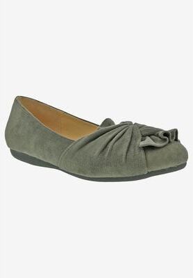 Women's Snug Flat by Bellini in Olive (Size 7 M)