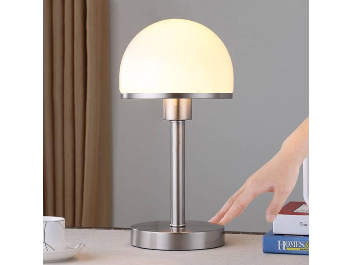 Jolie Tischleuchte Opal/Nickel - Lindby - Schlafzimmer - Modern - Metall - Mit Schirm
