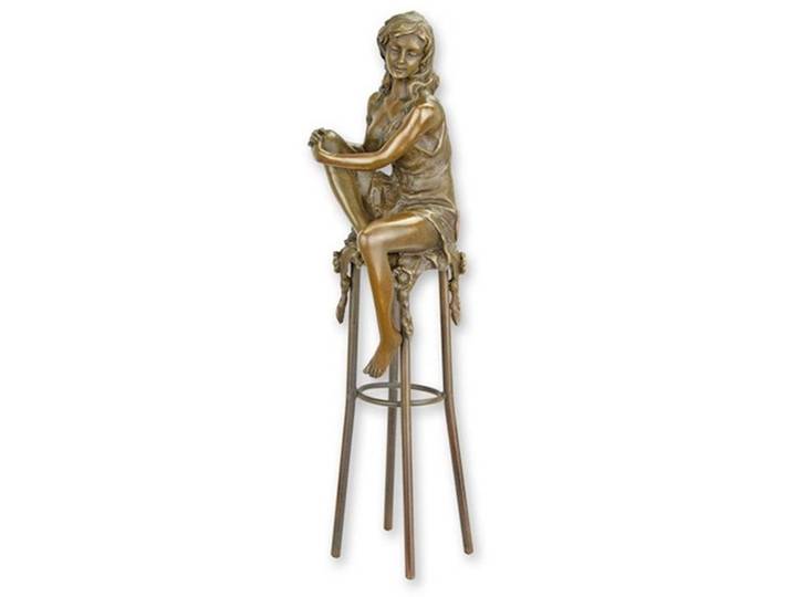 JS GartenDeko Dekofigur Bronzeskulptur sinnliche Frau sitzend auf Barhocker H 25,7 cm