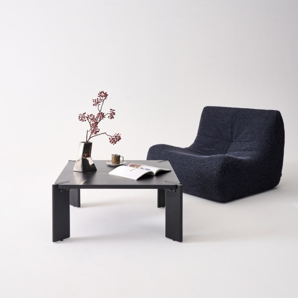 sweeek Table basse exotique carrée bois massif 80cm noir Noir 80x36x80cm