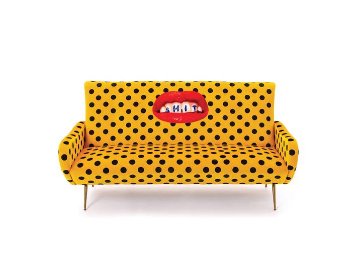 SELETTI canapé 3 places TOILETPAPER ARMCHAIR (Shit - Tissu en polyester, Structure en bois, polyuréthane et métal)