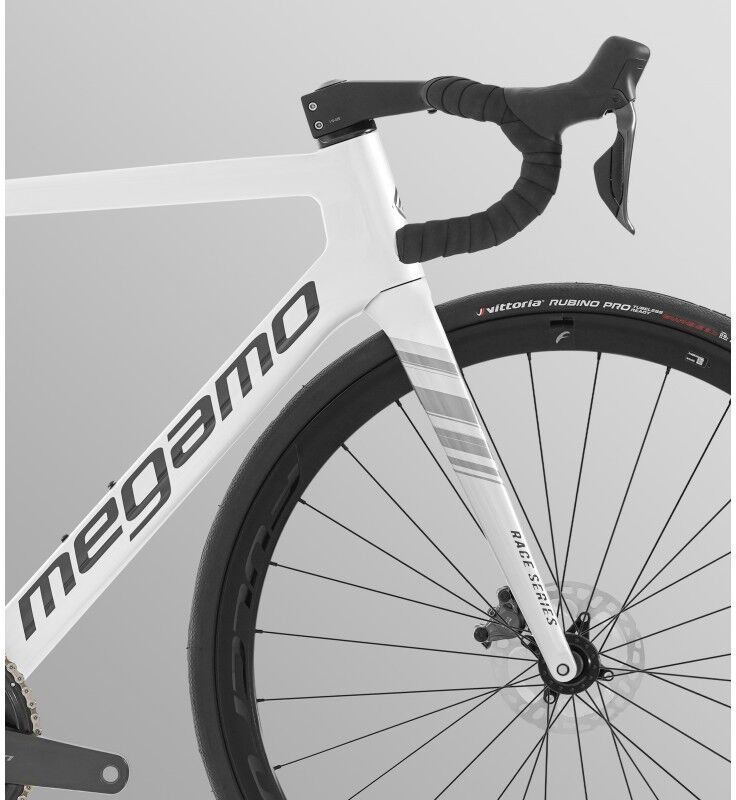 Megamo Bici da corsa  PULSE ELITE 15 SH12 disk carbonio 105 Di2 12v