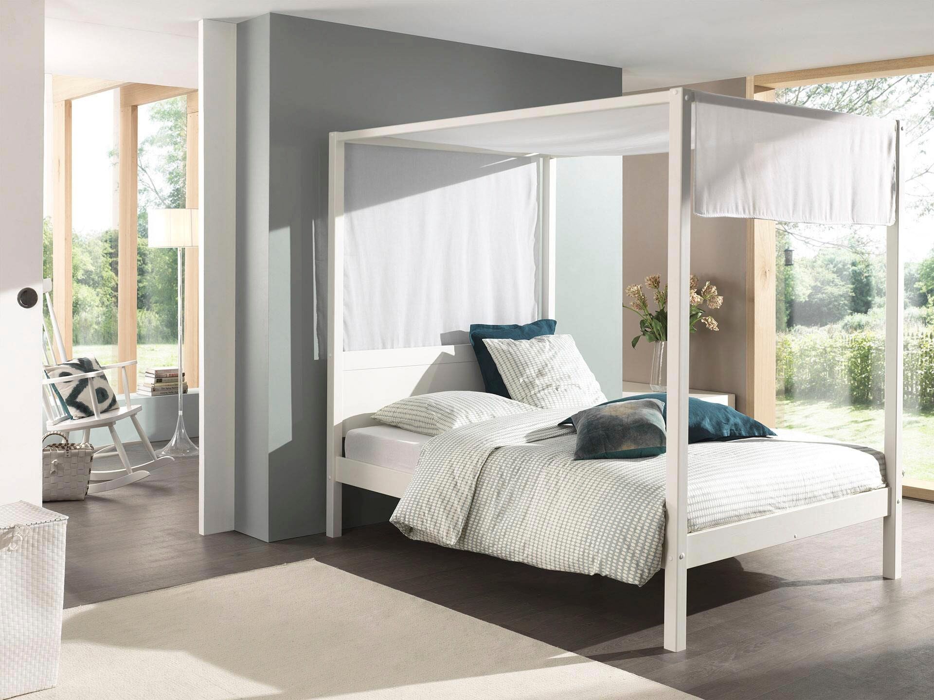 Himmelbett VIPACK "Pino, Kiefer massiv weiss lackiert, Made in Europe, zeitloses Design", weiss (kiefer massiv, weiß lackiert), B:148cm H:191cm L:208cm, Betten, Himmelbett, wahlweise mit Textil-Himmel kiefer massiv, weiß lackiert Liegefläche Länge B: 200c