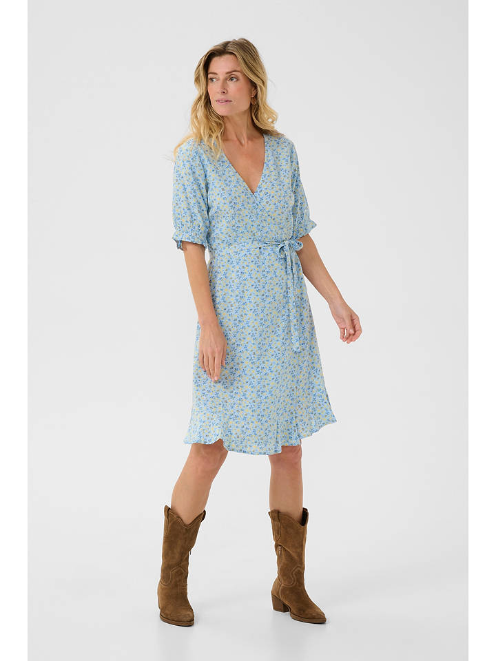 Cream Kleid in Hellblau - 38
