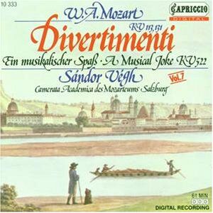 Camerata Academica des Mozarteums Salzburg - Mozart: Divertimenti KV 113, KV 131, Menuett KV 122, Ein musikalischer Spaß KV 522 - Preis vom 19.10.2026 19:33:35 h