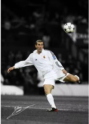 Inspired Finds Modern Soccer Player Canvas Wall Art Soccer Wall Art Portrait Poster For Bedroom & Living Room Decor mbapp Purple Motion Portrait 19.69x27.56in Unframed