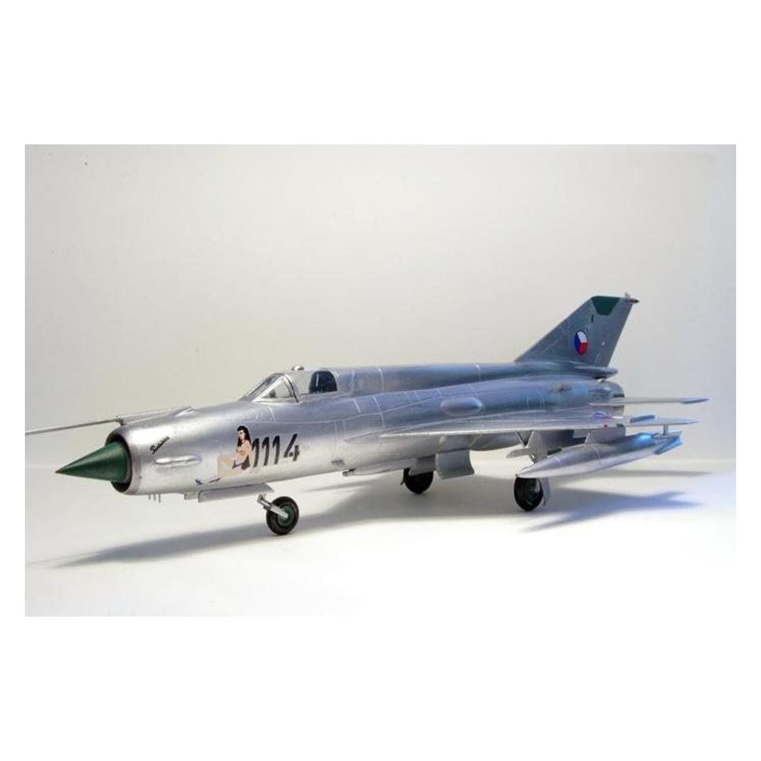 MeisterCraft MiG-21MA (C-17)
