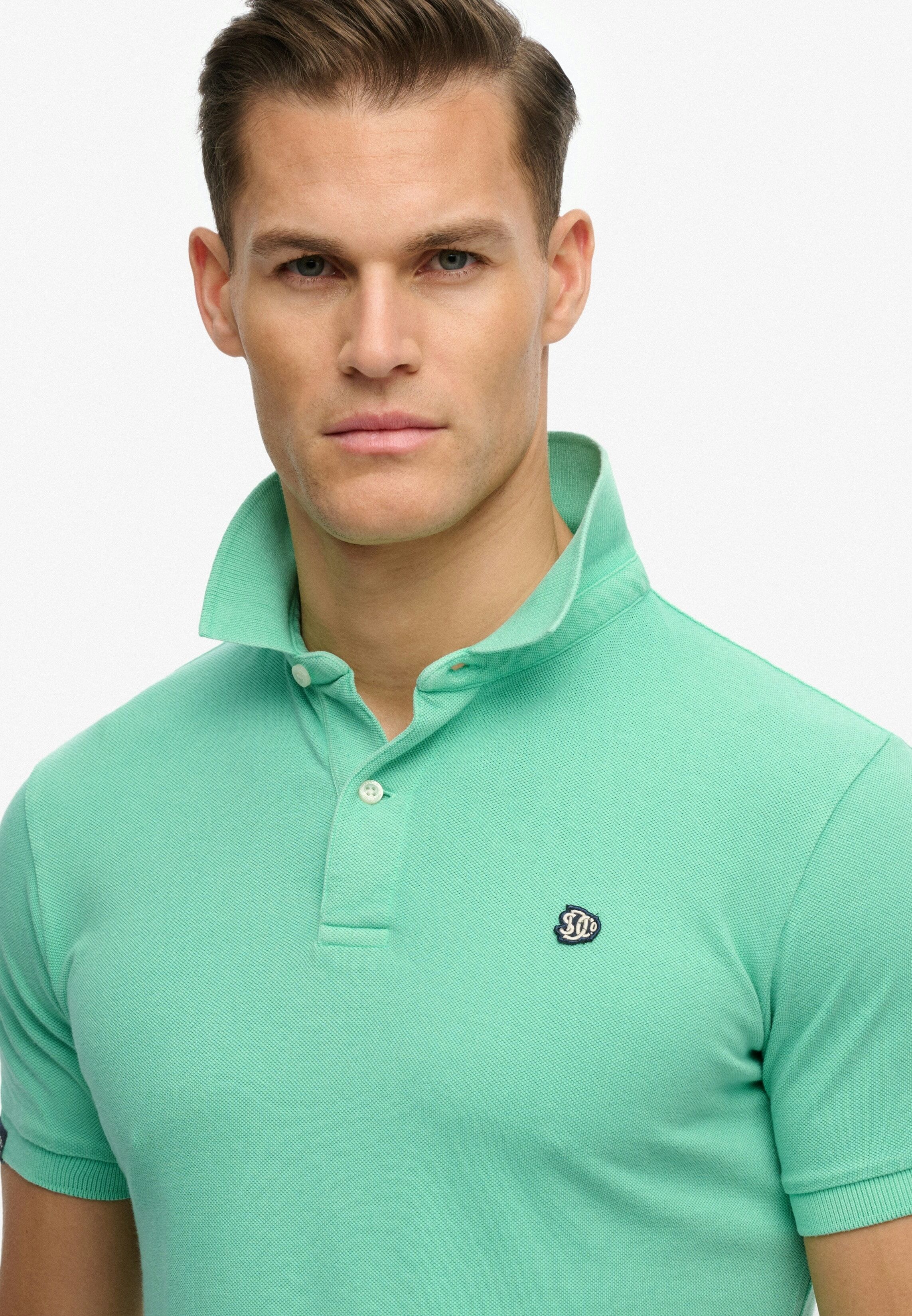 Poloshirt SUPERDRY "VINTAGE DESTROY POLO", Herren, Gr. L, grün (spring bud grün), Single Jersey, Obermaterial: 100% Baumwolle, unifarben, relaxed fit normal, Rundhals, Shirts Poloshirt, Baumwolle, relaxed fit spring bud grün L