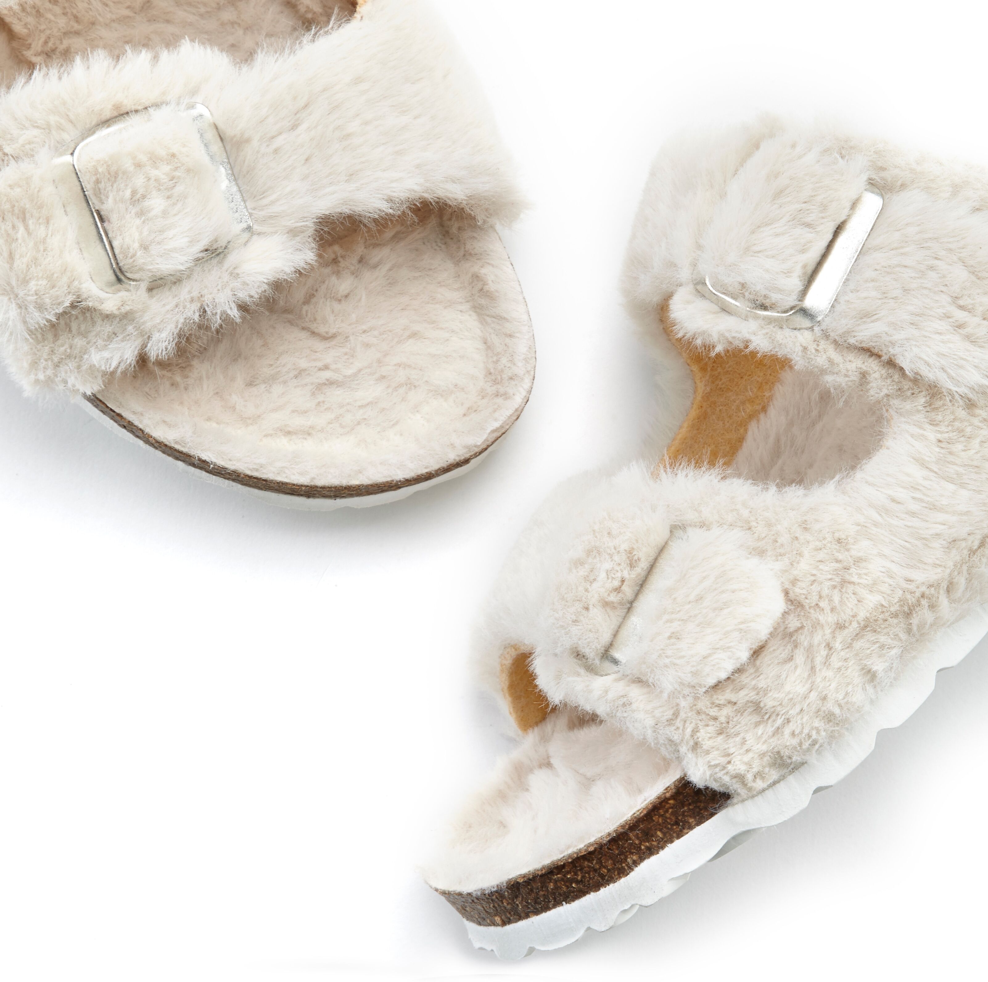 Pantolette "Hausschuh, Pantoffel", Damen, Gr. 38, beige, Obermaterial: 100% Synthetik. Decksohle: 100% Synthetik. Futter: 100% Synthetik. Laufsohle: 100% Synthetik, VIVANCE DREAMS BY LASCANA, Fellimitat, Schuhe Pantolette, mit kuscheligem, warmen Fellimit