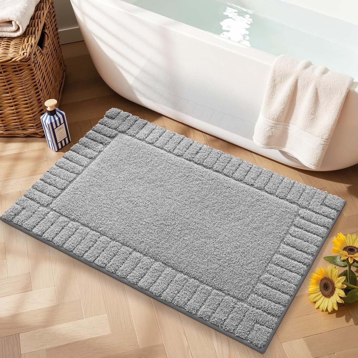 Omgoods Badmat Antislip en Absorberend Microfiber - Lichtgrijs - 50 x 80 cm
